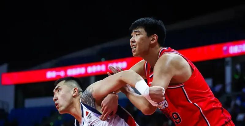 bti体育官方入口-山东85-93广州4坏消息！内线被吊打，珀塞尔+高诗岩状态一塌糊涂